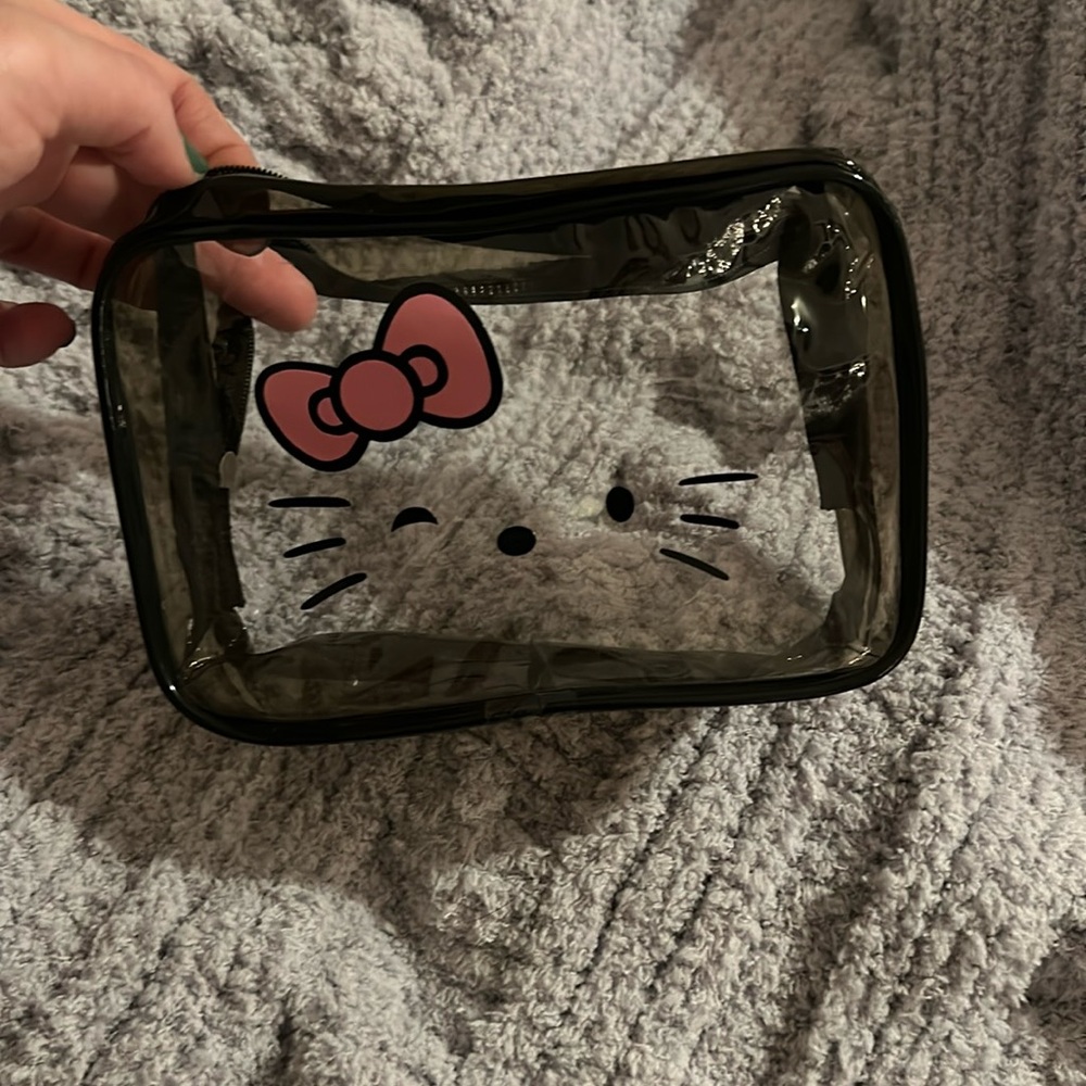 💗Sanrio Hello Kitty Clear Cosmetic Bag💗 - Picture 5 of 5